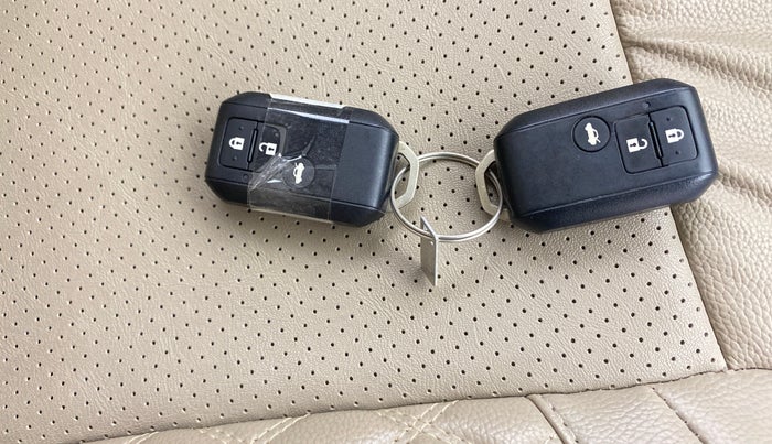 2022 Maruti Dzire ZXI Plus AMT, Petrol, Automatic, 36,333 km, Key Close Up