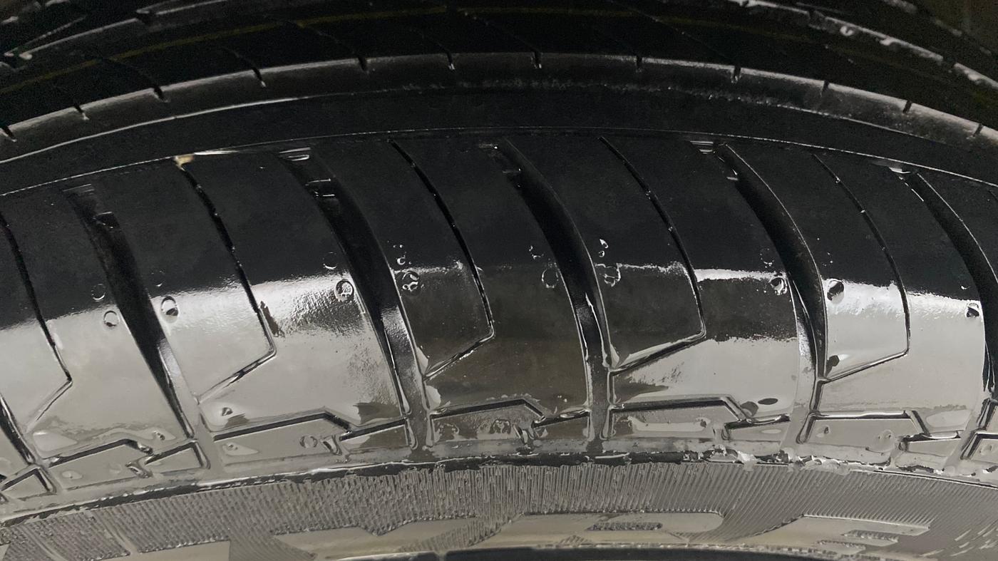 2022 Maruti Dzire ZXI Plus AMT, Petrol, Automatic, 36,333 km, Left Front Tyre Tread