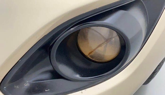 2012 Maruti Swift Dzire VXI, Petrol, Manual, 90,483 km, Left fog light - Minor damage