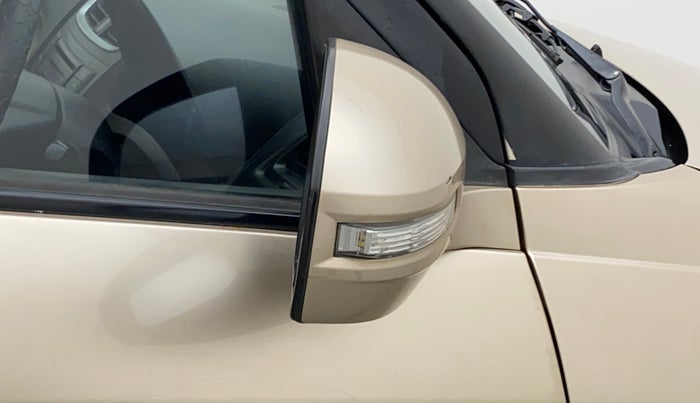 2012 Maruti Swift Dzire VXI, Petrol, Manual, 90,483 km, Right rear-view mirror - Cover has minor damage