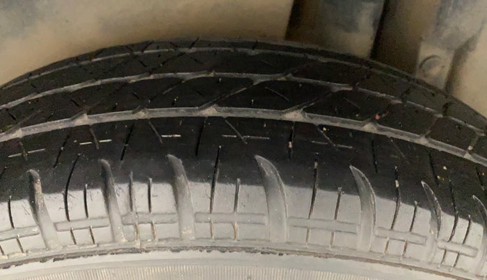 2012 Maruti Swift Dzire VXI, Petrol, Manual, 90,483 km, Left Rear Tyre Tread