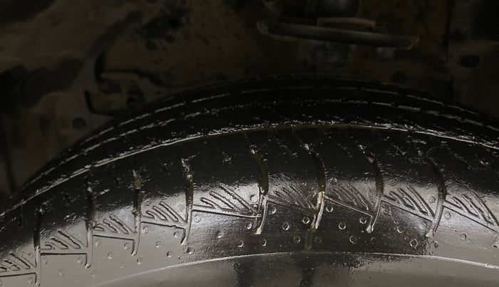 2023 Maruti Grand Vitara DELTA SMART HYBRID, Petrol, Manual, 98,091 km, Left Front Tyre Tread