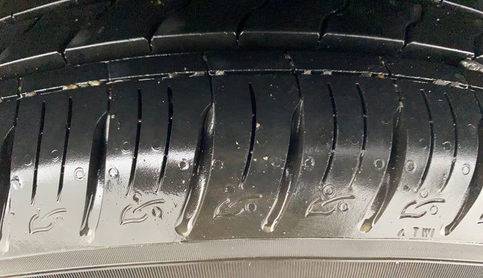 2023 KIA SONET 	 HTX 1.0 TURBO DCT, Petrol, Automatic, 6,952 km, Left Rear Tyre Tread