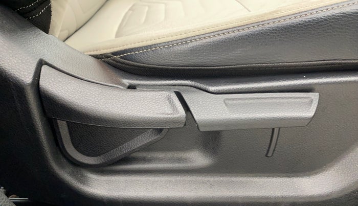 2023 KIA SONET 	 HTX 1.0 TURBO DCT, Petrol, Automatic, 6,952 km, Driver Side Adjustment Panel