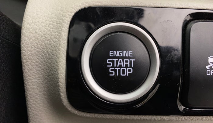 2023 KIA SONET 	 HTX 1.0 TURBO DCT, Petrol, Automatic, 6,952 km, Keyless Start/ Stop Button