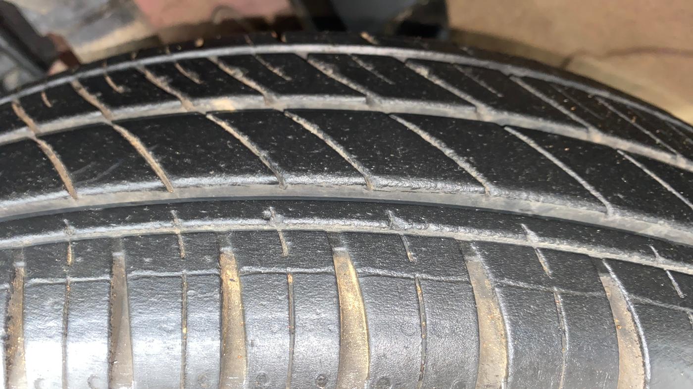 2020 Renault Kwid RXT 0.8, Petrol, Manual, 22,424 km, Left Front Tyre Tread
