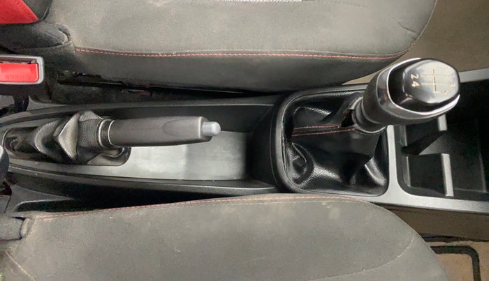 2020 Renault Kwid RXT 0.8, Petrol, Manual, 22,424 km, Gear Lever