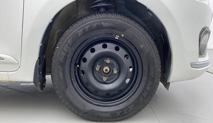 2018 Maruti Dzire VDI, Diesel, Manual, 62,144 km, Right Front Wheel