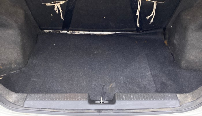 2018 Maruti Dzire VDI, Diesel, Manual, 62,144 km, Boot Inside