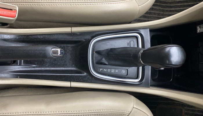 2017 Maruti Ciaz ALPHA  AT 1.4  PETROL, Petrol, Automatic, 1,24,625 km, Gear Lever