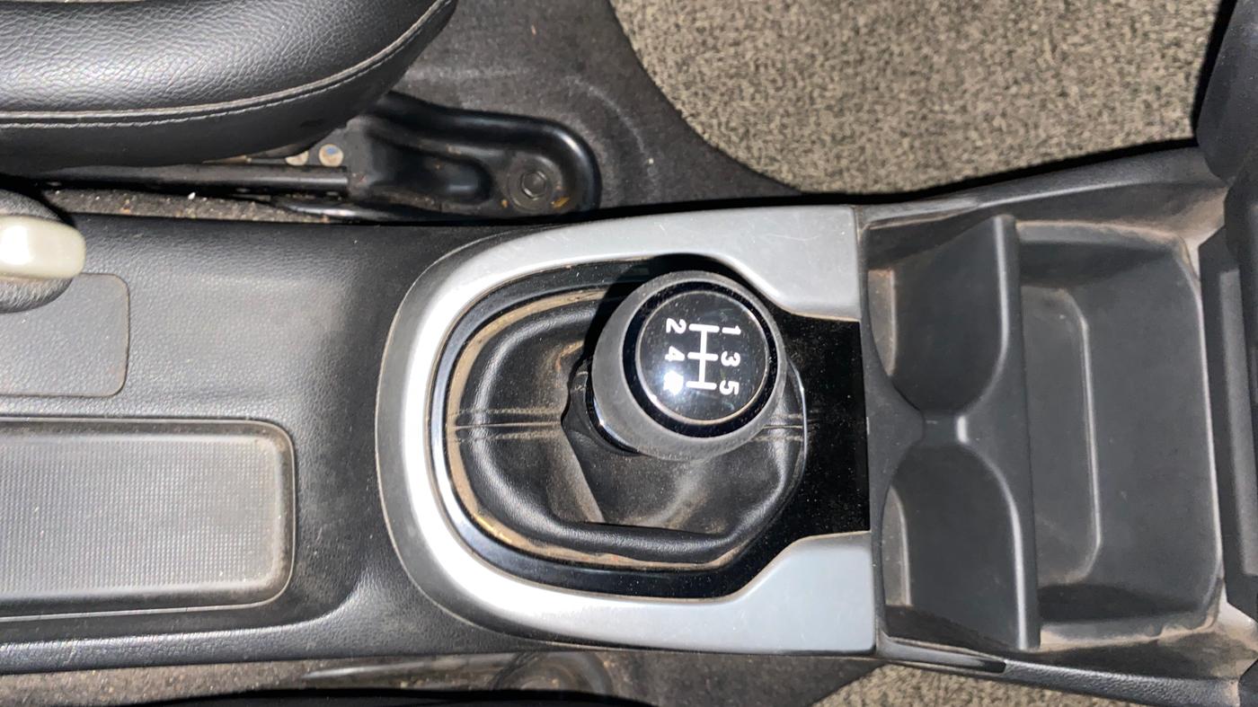 2019 Honda WR-V 1.2L I-VTEC S ALIVE EDITION, Petrol, Manual, 55,496 km, Gear Lever