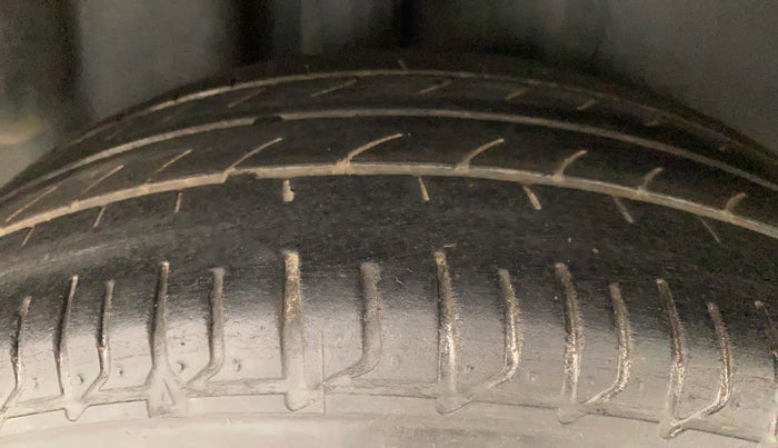 2018 Volkswagen Ameo HIGHLINE PLUS 1.5L AT 16 ALLOY, Diesel, Automatic, 72,662 km, Right Rear Tyre Tread
