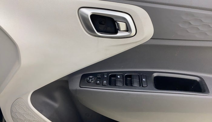 2021 Hyundai GRAND I10 NIOS SPORTZ AMT 1.2 KAPPA VTVT, Petrol, Automatic, 27,058 km, Driver Side Door Panels Control