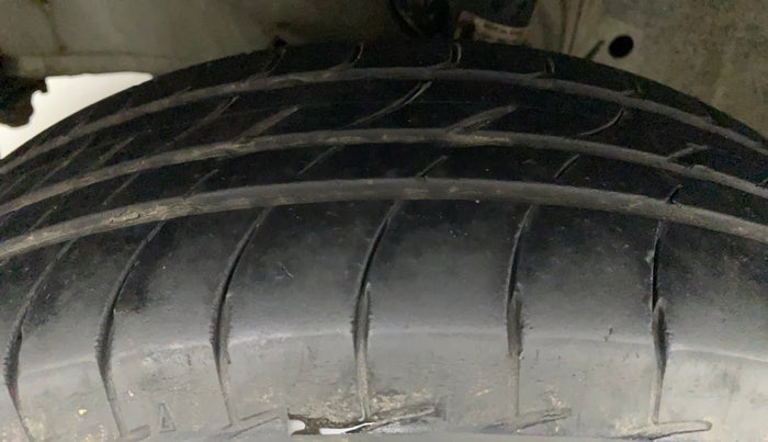 2019 Honda Amaze 1.2L I-VTEC S, CNG, Manual, 88,084 km, Left Front Tyre Tread
