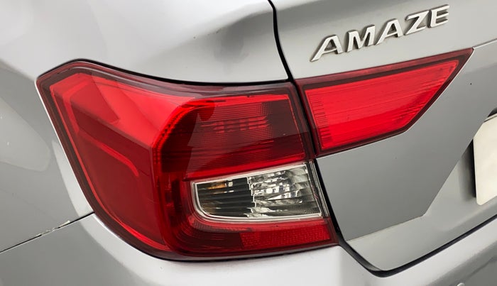 2019 Honda Amaze 1.2L I-VTEC S, CNG, Manual, 88,084 km, Left tail light - Reverse gear light not functional