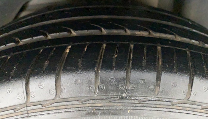 2018 Ford FREESTYLE TITANIUM 1.2 TI-VCT MT, Petrol, Manual, 23,536 km, Left Rear Tyre Tread
