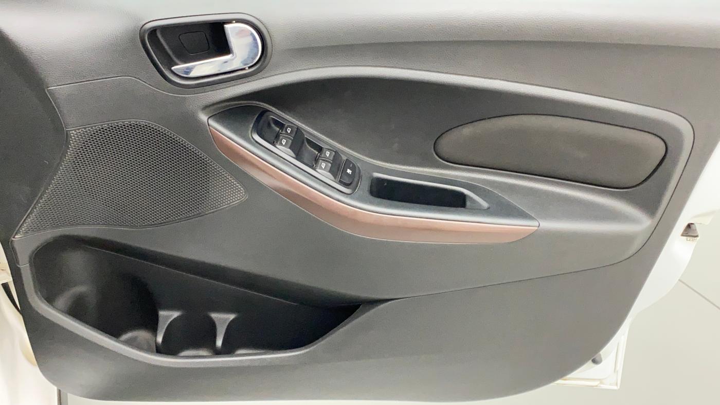 2018 Ford FREESTYLE TITANIUM 1.2 TI-VCT MT, Petrol, Manual, 23,536 km, Driver Side Door Panels Control