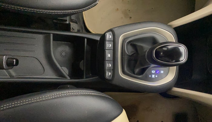 2019 Hyundai NEW SANTRO SPORTZ AMT, Petrol, Automatic, 80,321 km, Gear Lever