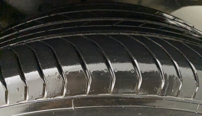 2015 Ford Ecosport TITANIUM 1.5L PETROL AT, Petrol, Automatic, 48,636 km, Left Front Tyre Tread