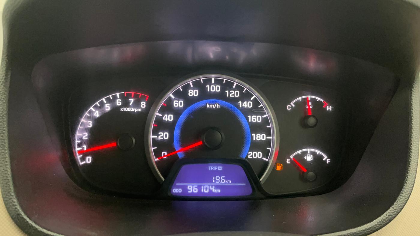 2016 Hyundai Grand i10 SPORTZ 1.2 KAPPA VTVT, Petrol, Manual, 95,576 km, Odometer Image