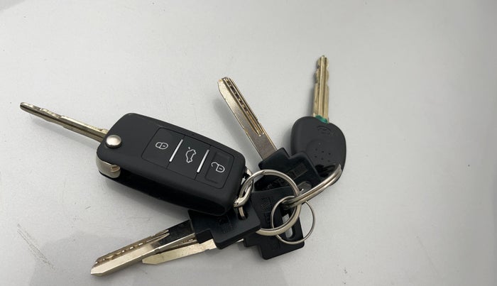 2016 Hyundai Grand i10 SPORTZ 1.2 KAPPA VTVT, Petrol, Manual, 96,085 km, Key Close Up