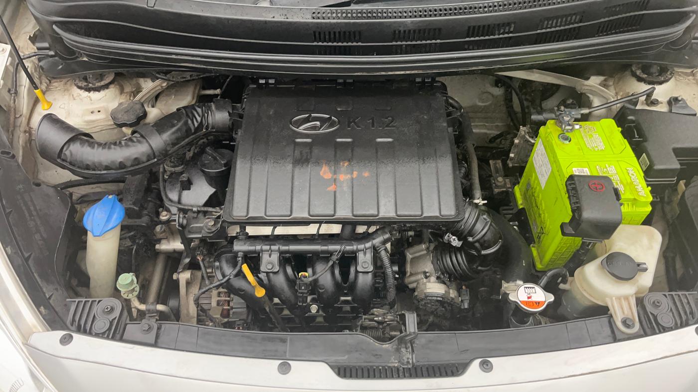 2016 Hyundai Grand i10 SPORTZ 1.2 KAPPA VTVT, Petrol, Manual, 95,576 km, Engine View
