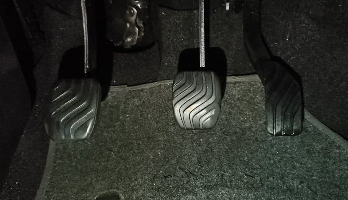 2019 Renault Kwid CLIMBER 1.0, Petrol, Manual, 64,094 km, Pedals