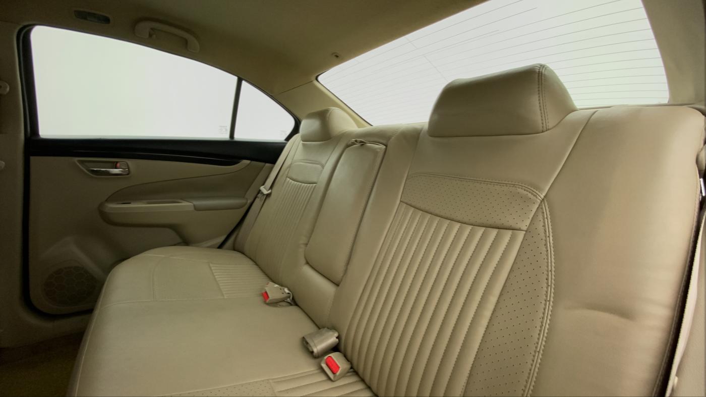 2016 Maruti Ciaz ZXI, Petrol, Manual, 87,555 km, Right Side Rear Door Cabin
