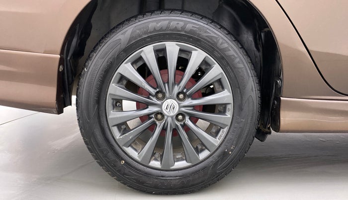 2016 Maruti Ciaz ZXI, Petrol, Manual, 87,555 km, Right Rear Wheel