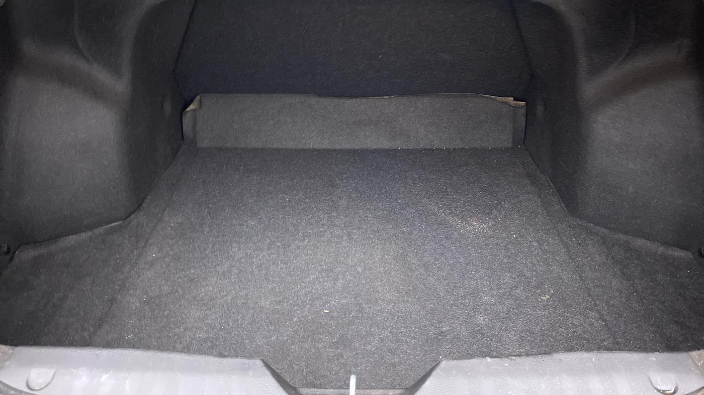 2016 Maruti Ciaz ZXI, Petrol, Manual, 87,555 km, Boot Inside
