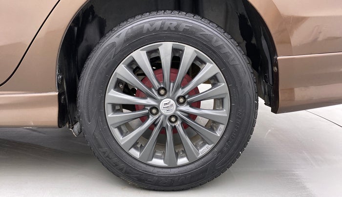 2016 Maruti Ciaz ZXI, Petrol, Manual, 87,555 km, Left Rear Wheel