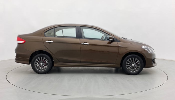 2016 Maruti Ciaz ZXI, Petrol, Manual, 87,555 km, Right Side View