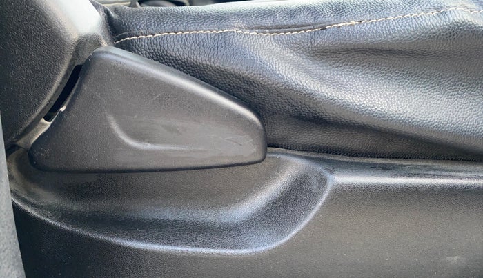 2020 Datsun Redi Go T, Petrol, Manual, 33,681 km, Driver Side Adjustment Panel