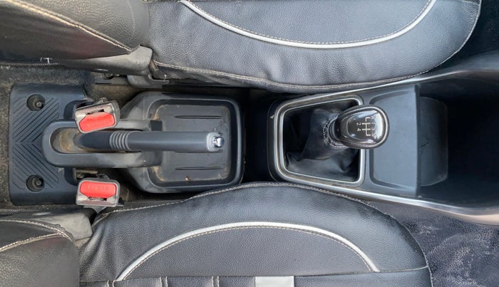 2020 Datsun Redi Go T, Petrol, Manual, 33,681 km, Gear Lever