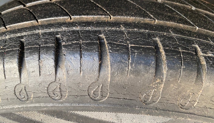 2020 Datsun Redi Go T, Petrol, Manual, 33,681 km, Left Rear Tyre Tread