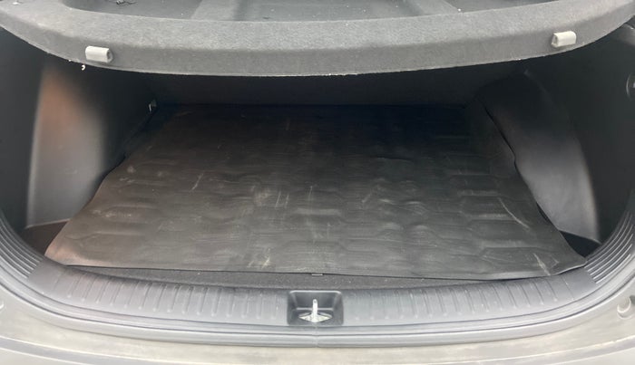 2020 KIA SELTOS HTK PLUS 1.5 PETROL, Petrol, Manual, 8,902 km, Boot Inside