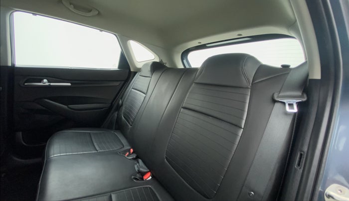 2020 KIA SELTOS HTK PLUS 1.5 PETROL, Petrol, Manual, 8,902 km, Right Side Rear Door Cabin