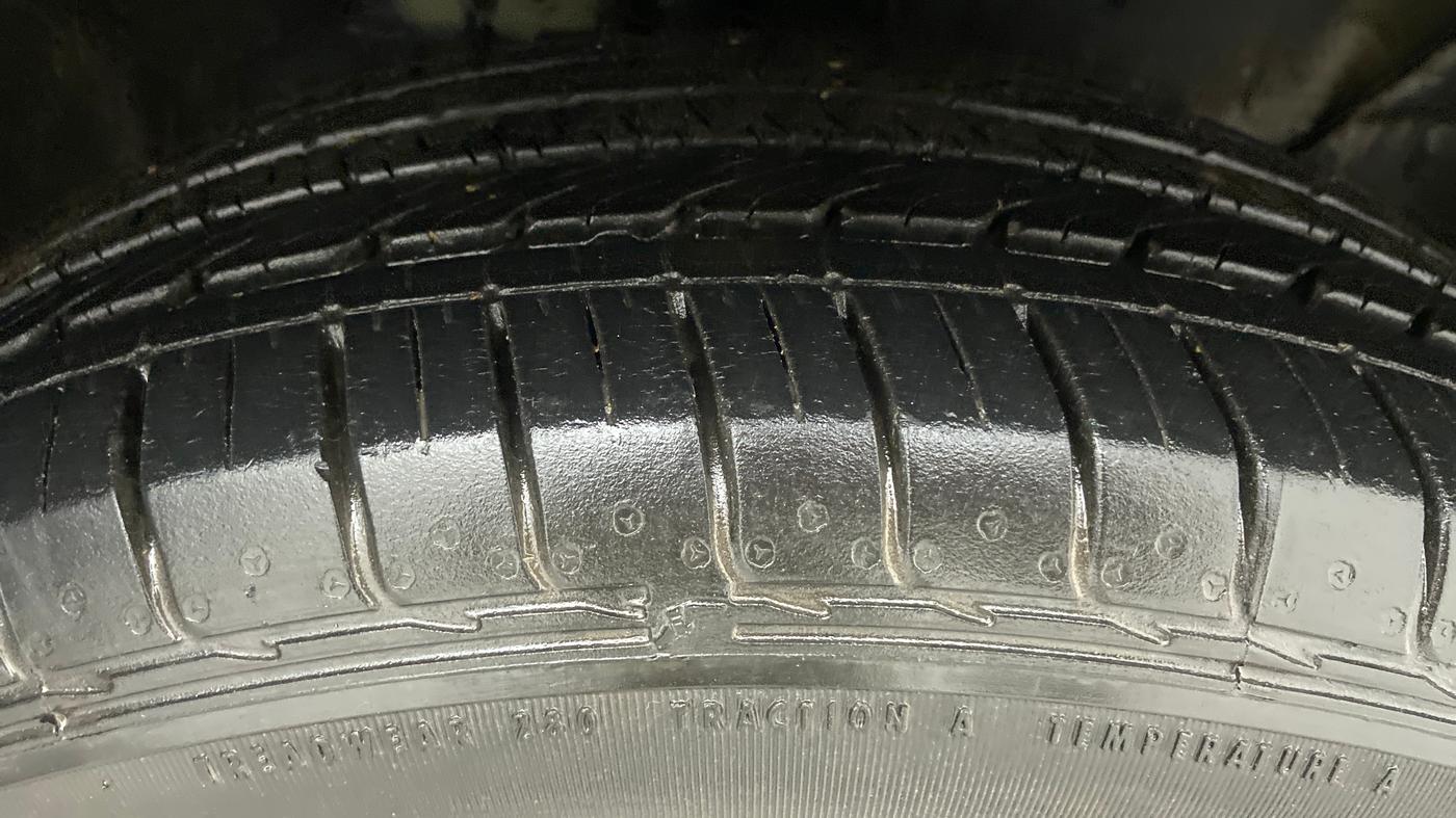 2020 KIA SELTOS HTK PLUS 1.5 PETROL, Petrol, Manual, 8,902 km, Right Front Tyre Tread