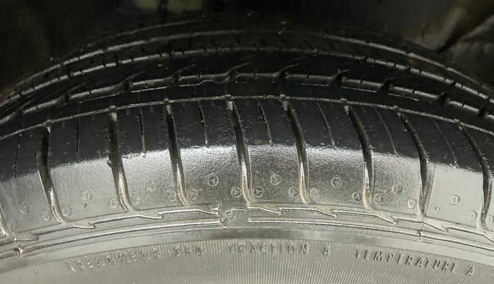2020 KIA SELTOS HTK PLUS 1.5 PETROL, Petrol, Manual, 8,902 km, Right Front Tyre Tread