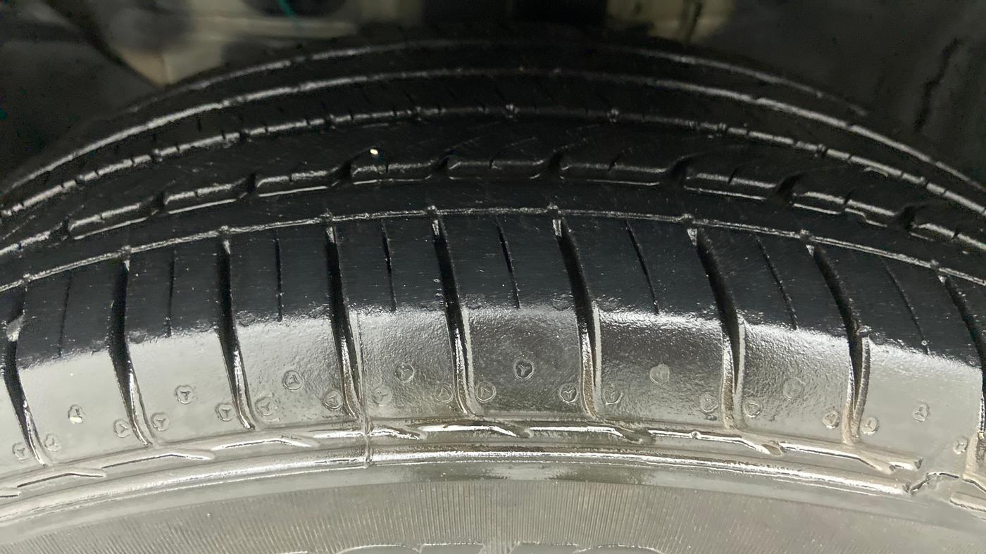 2020 KIA SELTOS HTK PLUS 1.5 PETROL, Petrol, Manual, 8,902 km, Left Front Tyre Tread