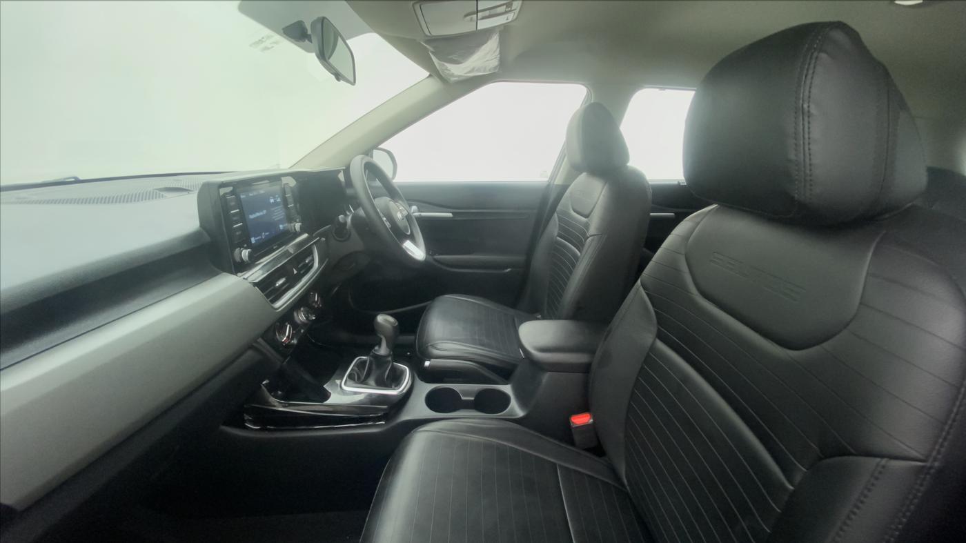 2020 KIA SELTOS HTK PLUS 1.5 PETROL, Petrol, Manual, 8,902 km, Right Side Front Door Cabin