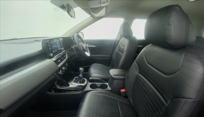 2020 KIA SELTOS HTK PLUS 1.5 PETROL, Petrol, Manual, 8,902 km, Right Side Front Door Cabin