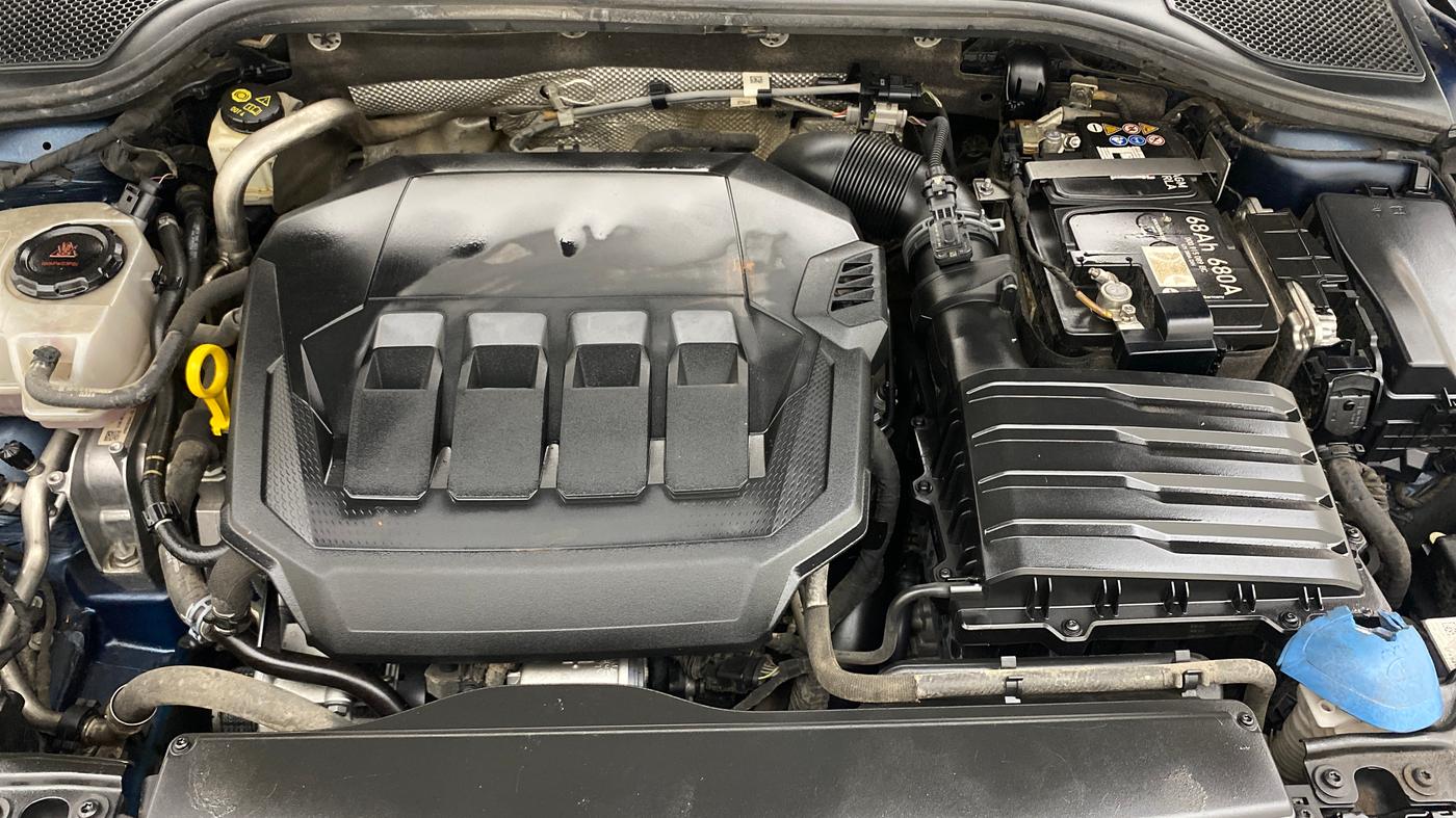 2021 Skoda Octavia L&K 2.0 AT, Petrol, Automatic, 85,139 km, Engine View