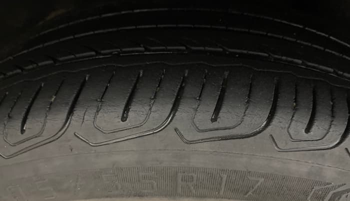 2021 Skoda Octavia L&K 2.0 AT, Petrol, Automatic, 85,139 km, Right Rear Tyre Tread