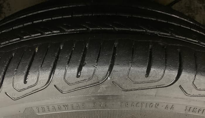 2021 Skoda Octavia L&K 2.0 AT, Petrol, Automatic, 85,139 km, Left Front Tyre Tread