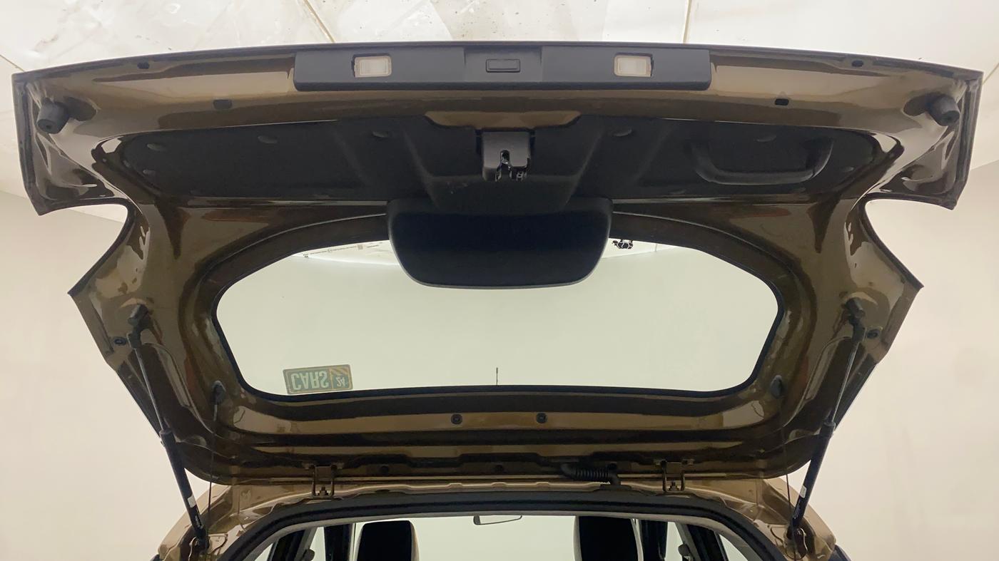 2022 Tata PUNCH ACCOMPLISHED AMT, Petrol, Automatic, 8,225 km, Boot Door Open