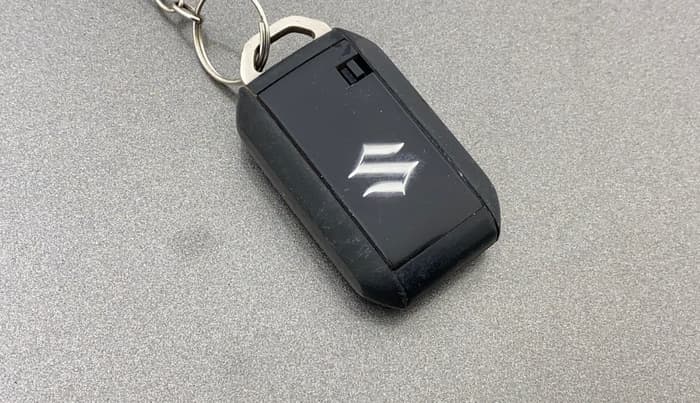 2020 Maruti Baleno ZETA PETROL 1.2, Petrol, Manual, 67,026 km, Key Close Up