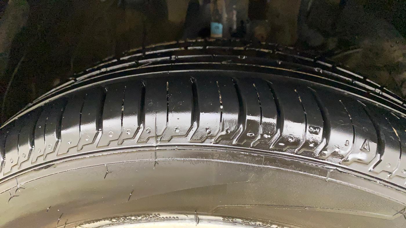 2020 Maruti Baleno ZETA PETROL 1.2, Petrol, Manual, 67,264 km, Right Front Tyre Tread