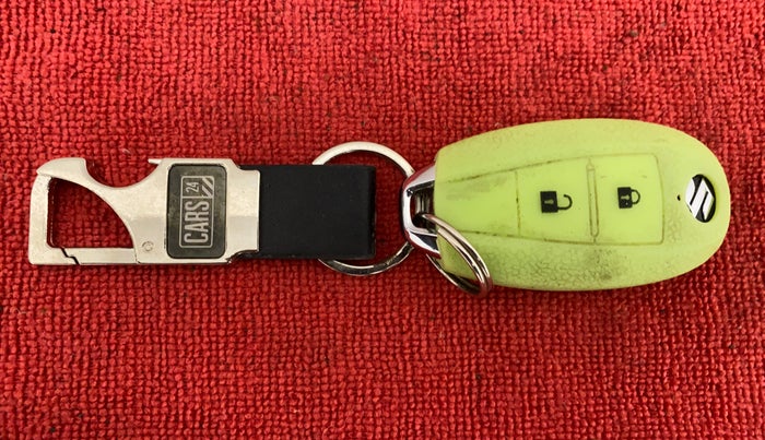 2018 Maruti Vitara Brezza ZDI+ DUAL TONE AMT, Diesel, Automatic, 38,827 km, Key Close Up