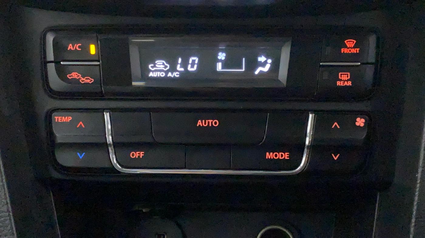 2018 Maruti Vitara Brezza ZDI+ DUAL TONE AMT, Diesel, Automatic, 38,827 km, Automatic Climate Control
